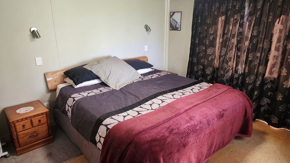 Warm calm peaceful Farmstay Rotorua with Wi-Fi (but kids don't need to know