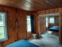Lake front property with one dock space for boat/jet ski on Lake Wallenpaupack. - Homestays