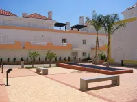Modern 2 bedroom Duplex apartment next to Cabanas de Tavira Beach Free Wi-Fi