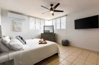 Parguera Paradise, Luxury Modern Beach House! - 3-Star