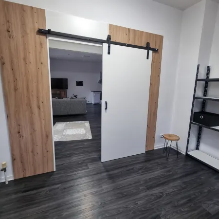Zentral Gelegenes Neues Appartment