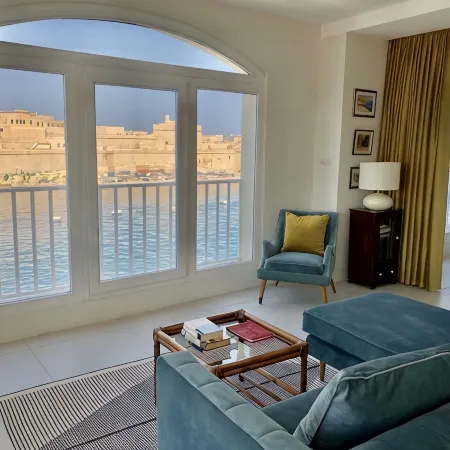 Gran Harbour Penthouse Hotels in Senglea