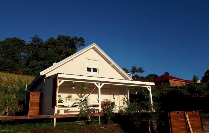 Superb Villa Ti 'Punch modern comfort in Guadeloupe