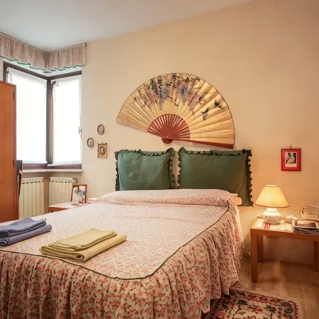 Apartment in a two-family villa with panoramic views of Lake Garda