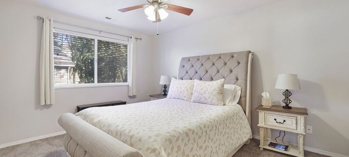 Charming 2-bedroom apartment in peaceful Twin Falls with AC, WiFi Hotels in Twin Falls