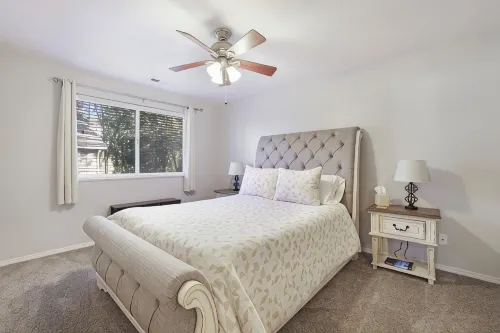 Charming 2-bedroom apartment in peaceful Twin Falls with AC, WiFi - 3 ดาว