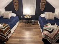 Cozy 2-bedroom cabin located in the heart of the Poconos! - Chalets