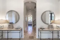 ROSEMARY BEACH Home - SOUTH OF 30A - multiple masters, heated pool - 5 tähden