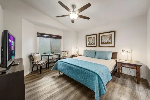 Pool/Spa Private Close to la Quinta Village/Hiking/Golf  3 King Beds #107429 - 3-نجوم