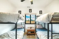 Shred Lodge - Luxurious modern home on the golf course with 180 degree views - balcony