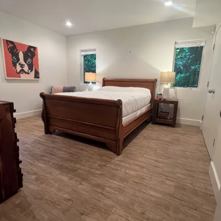 Bayfront 5 bedrooms family home. Panoramic sea view from all rooms