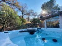 Spa, 5 minutes from Sequoia National Park. Spacious, convenient and private. - 4-Star