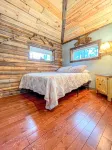 Private,Backyard BBQ,Campfire, Kayak,Fish,Wis Dells,Utv,Hike,Winery,Swim,Pets, - Chalets