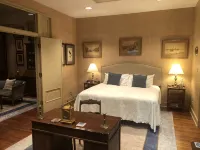 The Law Building - 4-Star