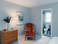 Beautiful Three Bedroom one story house on quiet street - WiFi