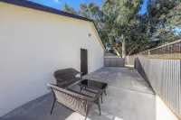 Casa flower centrally located - Bungalows