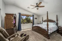 Amazing pool, arcade game and basktball game loft, pool table, 5 bedrooms - 4-Star