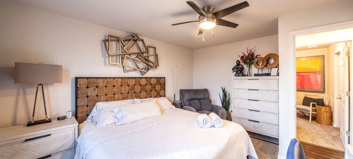 Designer Home. Lake View. Amazing Patio. Heated Swim Spa Pool & Hot Tub Hotele w: Thornton