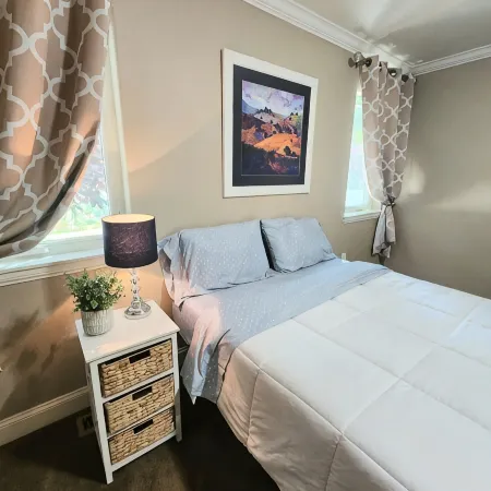 Premium Home with Fire Pit-Patio Private Park, Walking Path, Family Neighborhood