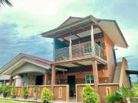 Cenang Room Rahsia Motel - モーテル