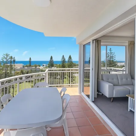 Beachside Resort Kawana Waters
