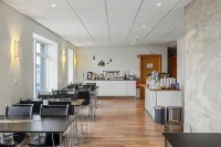 Hotel West - 3-Star