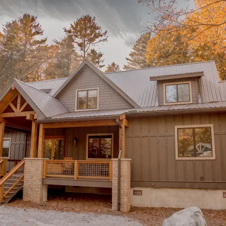 Glen Falls Cabin, 3 Private Suites, 2 Fireplaces, Fire Pit, Pets Welcome