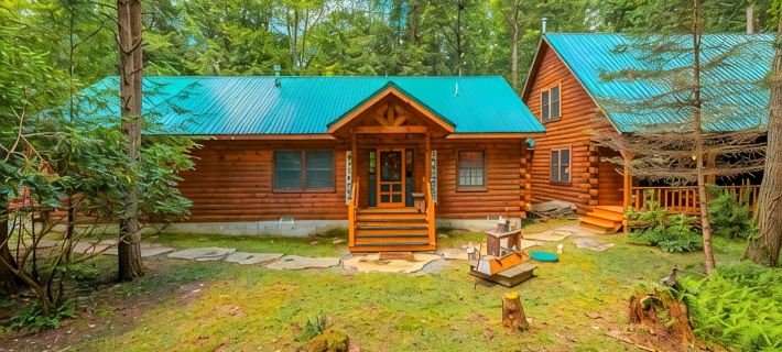 Cabin in the Woods Hotels in Wayne County