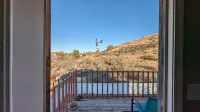 Great house for making memories! Two living areas, bar, and pool table - Homestays