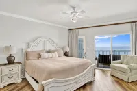 Oversize beachfront condo w/ Gulf view - Private Pools