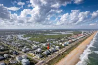 Modern Beachfront Luxury Retreat W Ocean Views - 4-Star