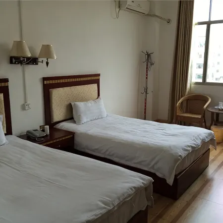 Xunwu Xinri Hotel