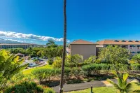 Beautifully upgraded condo in Maui Vista steps from world class beaches. - 2-Star