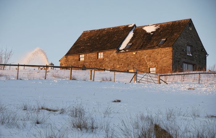 Historic Barn With Breathtaking Views Over Derbys/Staffs Border. Pet friendly.