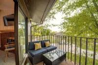 2 bedroom suite with resort facilities. - 3-Star