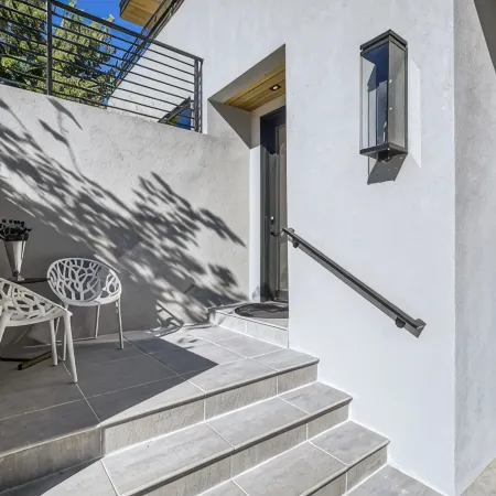 Luxurious Rental with Ideal Downtown Proximity - Stroll to Pearl Street and CU.