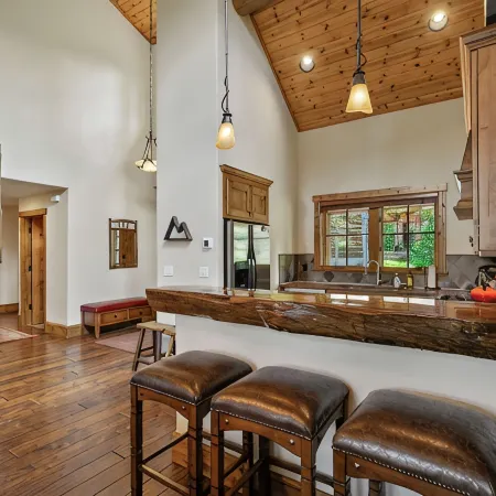 Cozy private cabin with hot tub, and ski in and out