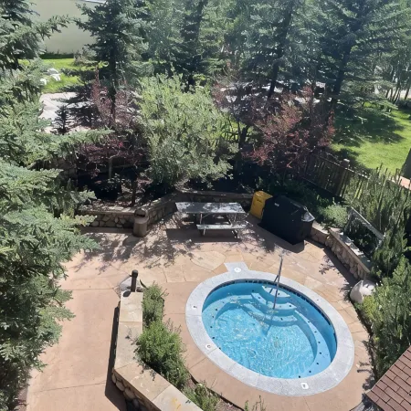 5 Star, 1 Bed + Den & 2 Baths in Center Village Copper Mountain