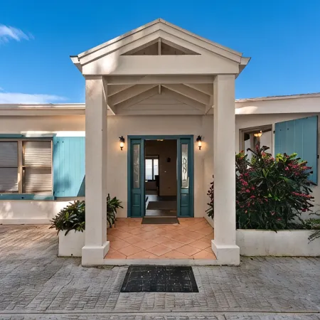 Private Oasis with Breathtaking Ocean Views and Huge Pool