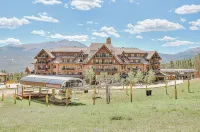 True Ski in/Out Luxury Condo - 3-Star