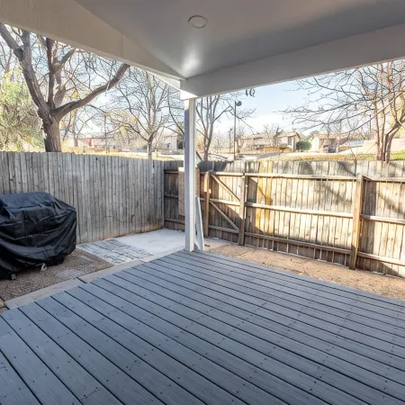 NEW Cozy Renovated Townhome | 25 min to Denver
