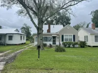 Charming Florida Cottage – Steps from St. Joe Bay with Top-Notch Amenities! - Balkoner