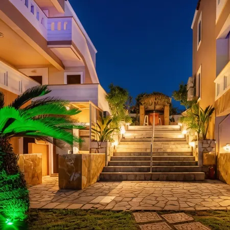 Villa Gereoudis Sea View Rooms Pool & Bar
