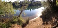 River Retreat Luxury King Studio with Jacuzzi Bath, Walkers Paradise,Near River. - Homestays