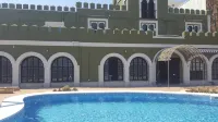 Hostal Castellverd - Pools