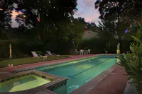Noble Inns - Swimmingpools