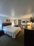 Italy Inn - parking
