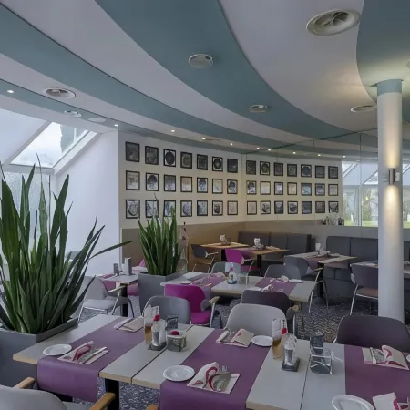 Globana Airport Hotel