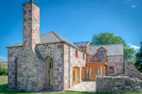 Castleview @ Newton Steading Farm - Homestays