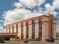 Wyndham Garden Texarkana Hotel dekat Texarkana College